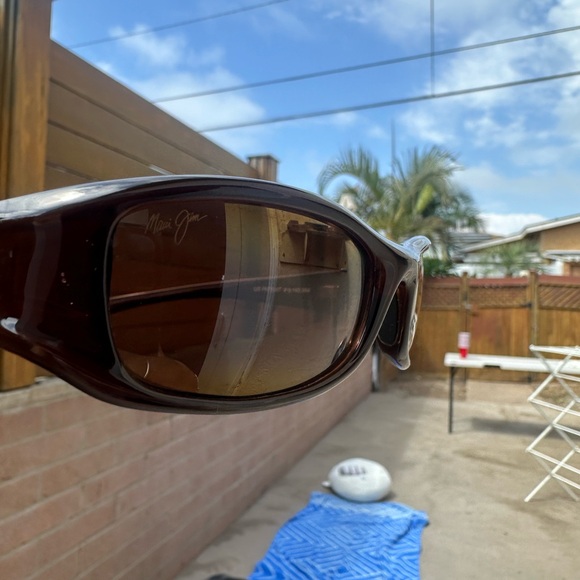 COPY - MAUI JIM SUNGLASSES - Picture 6 of 6